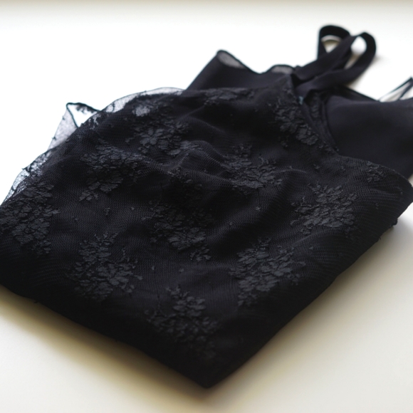 Bill Cost Top with Lace Detail - Picture 1 of 4